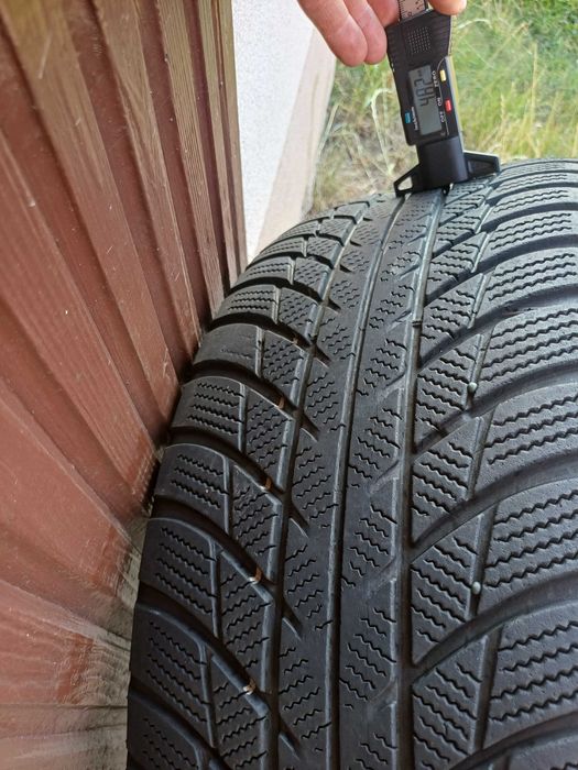 Koła zimowe Audi 17 7J ET45 215/55 R17 5x112 Bridgestone