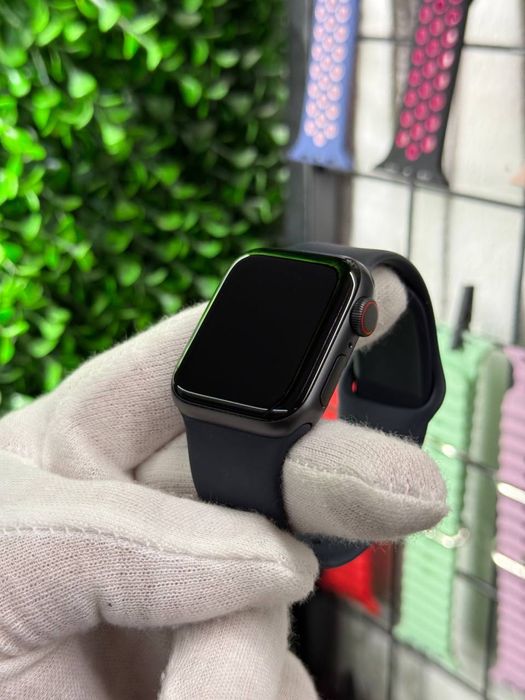 Apple Watch SE40 SE 40mm Space Grey WatchMania Найбільший Вибір