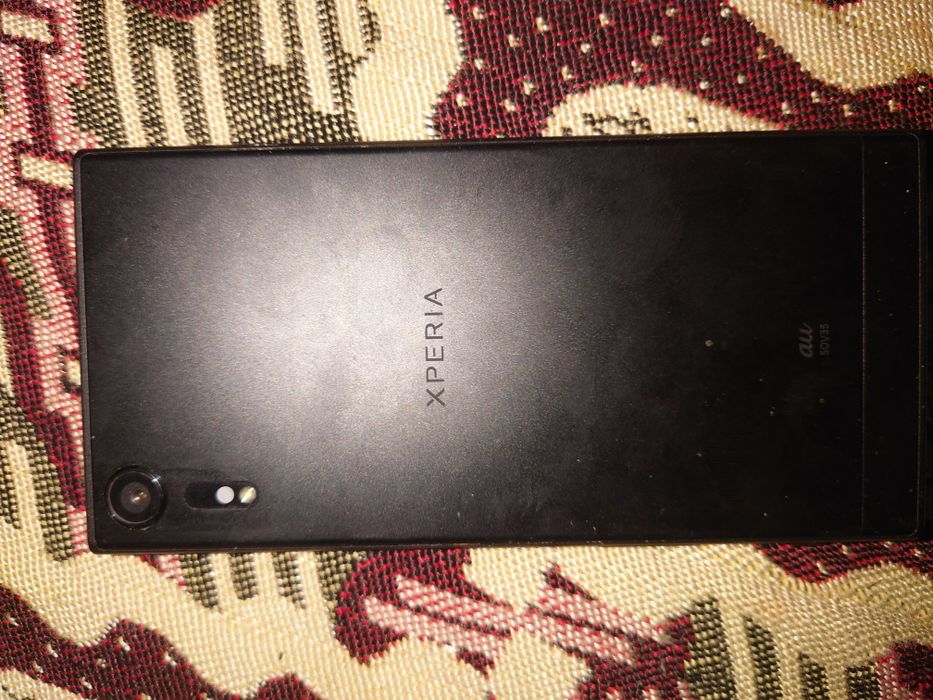 Продам sony Xperia xzs