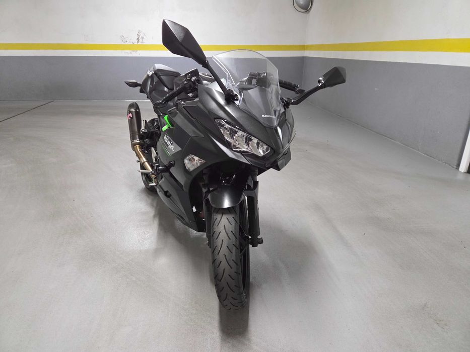 Kawasaki Ninja 400, 2023, 21000km e carta A2/34kW