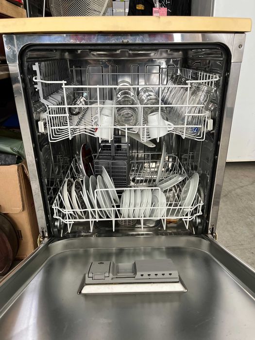 Máquina de lavar loiça Candy Evo Space 12