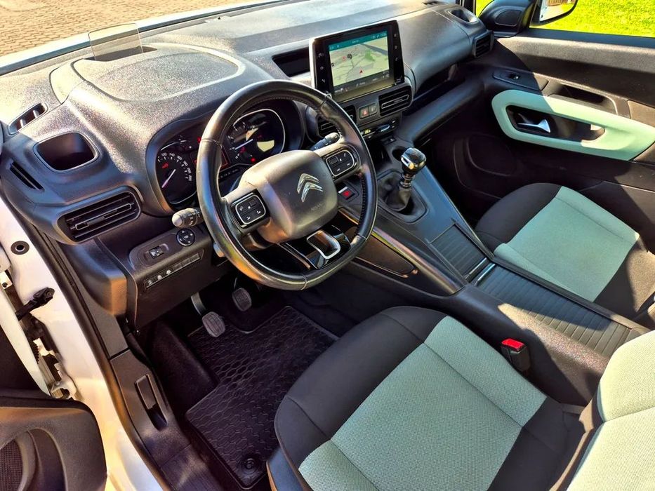 Citroën Berlingo Citroen Berlingo 2019 5 osobowy  HDI Bardzo Oszczędny Panorama Nav Led