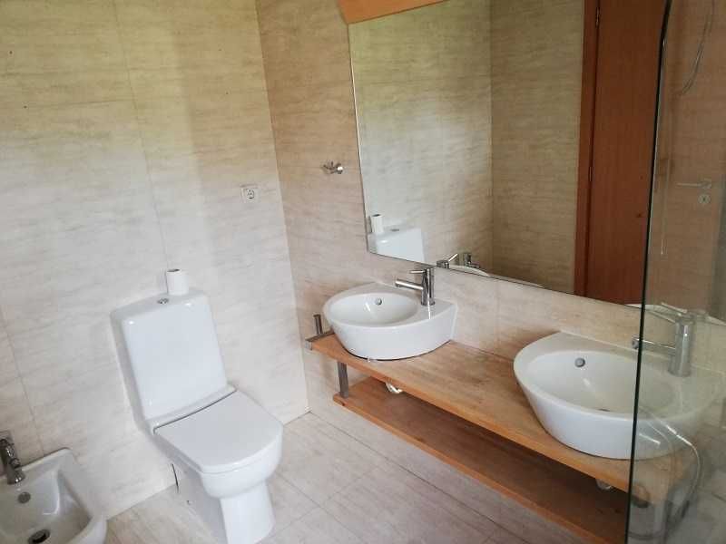 T3 a 10min dos Hospitais da Universidade de Coimbra, 3min do fórum Coimbra e do Estádio Universitário de Coimbra
