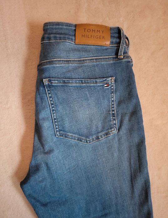 Tommy Hilfinger jeansy Harlem Flex skinny 
31/32