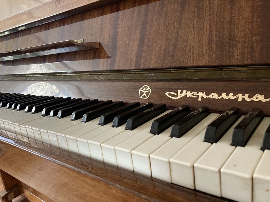 Піаніно Україна б/у