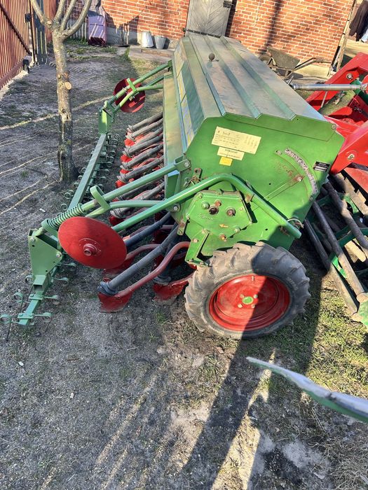 Siewnik zbożowy hassia dkl 250 2,5m