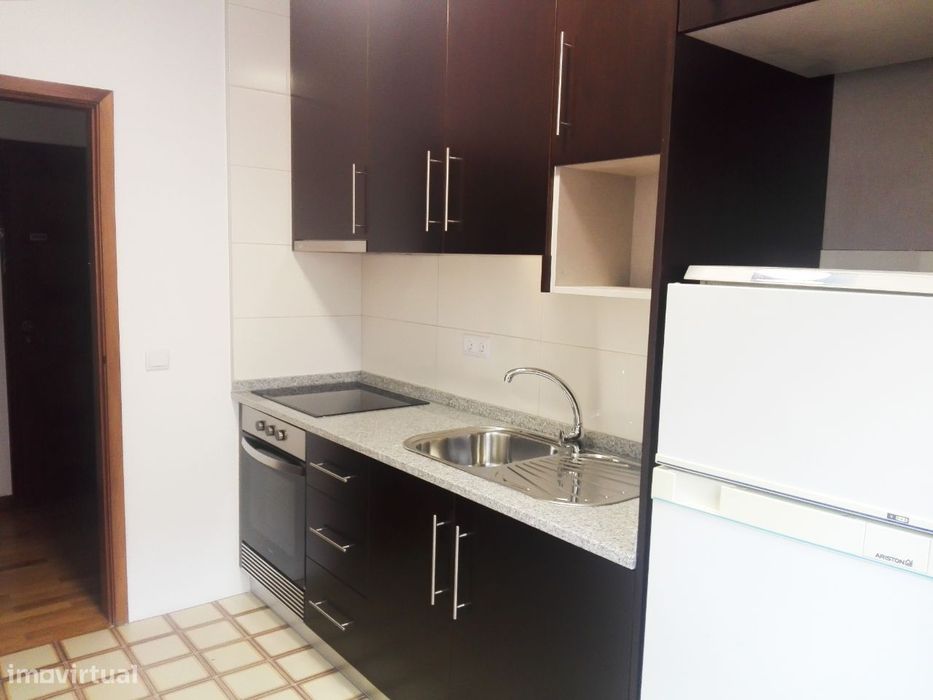 Apartamento T2 em Coimbra (Celas)