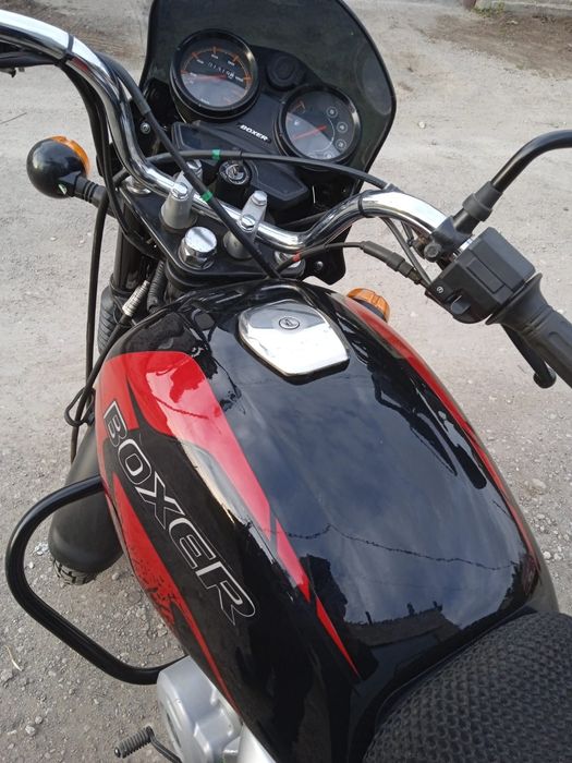 Мотоцикл  Bajaj Boxer 125