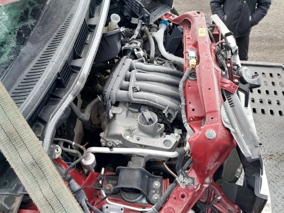 Нисан 1.6 автомат