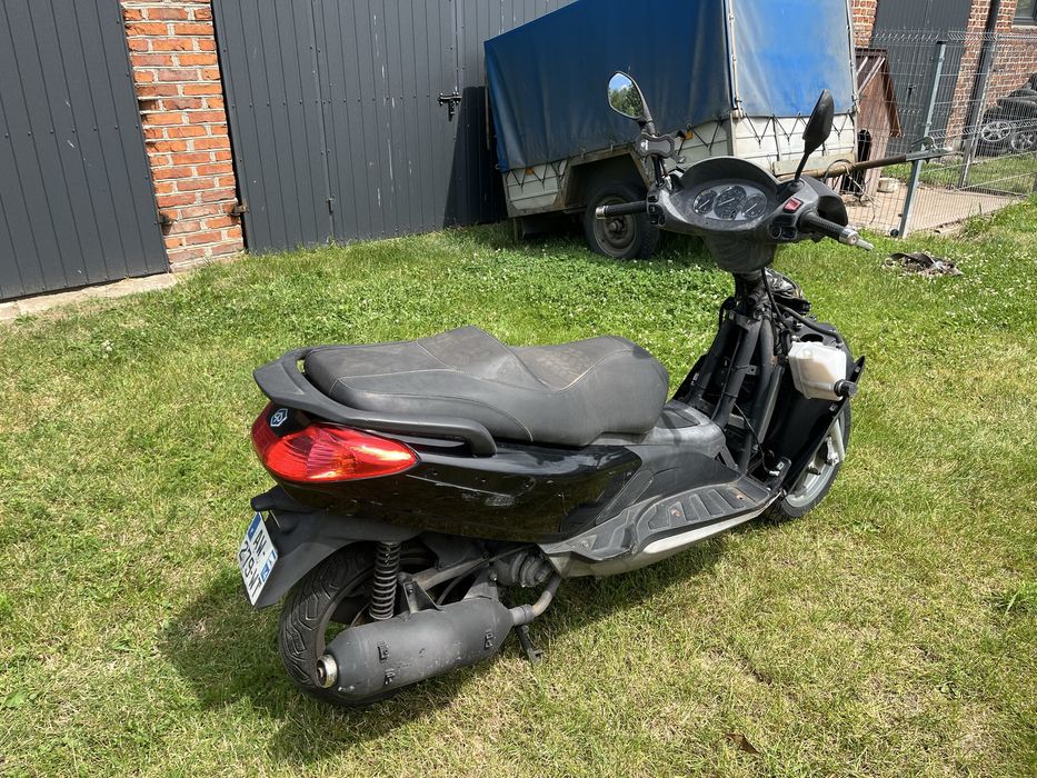 Piaggio X7 125 na części silnik gaźnik lagi osłony wydech koło