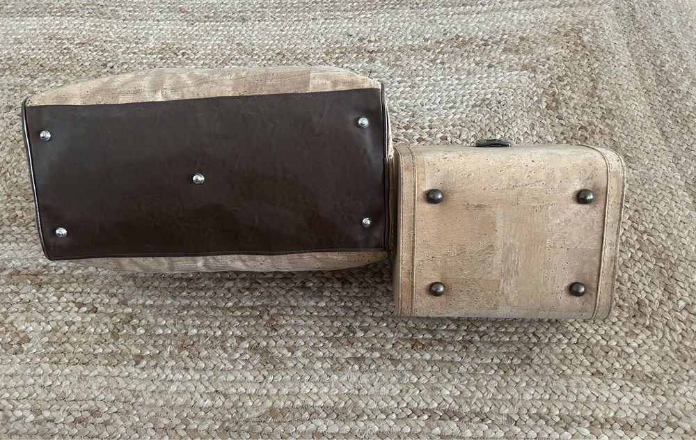 Conjunto saco + necessaire com pega em cortiça64584284535681124