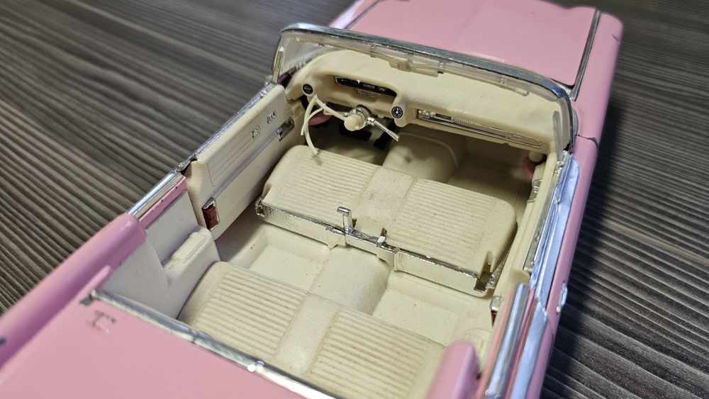 Cadillac Eldorado w skali 1/18 MAISTO