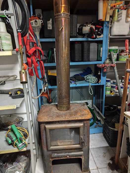 Vendo salamandra, em muito bom estado.. a vir buscar