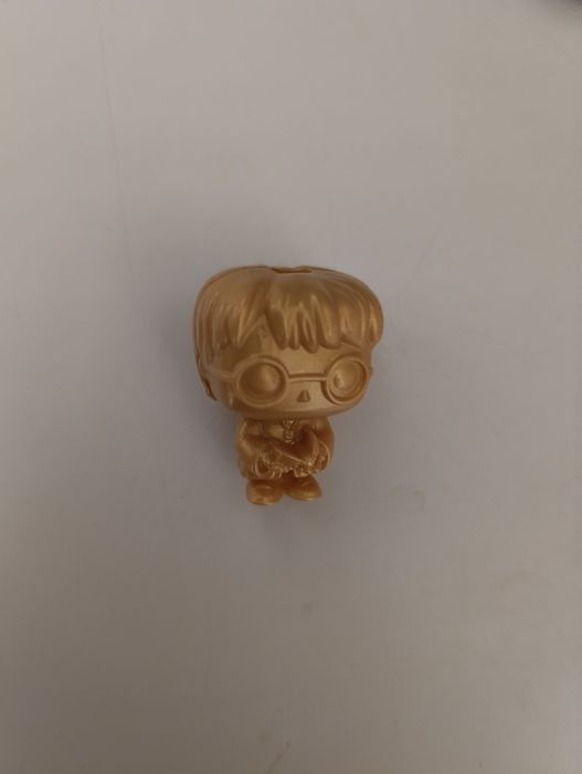 Гарри Поттер золотой