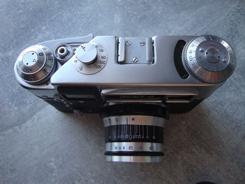 Aparat fotograficzny FED 4  okres PRL  lata 70 - siąte