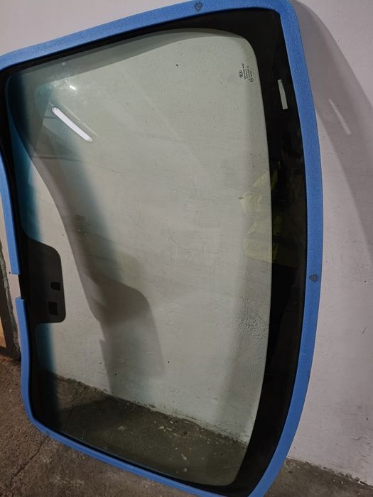 Скло для Кіа Авто