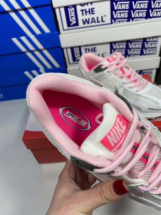 Nike Vomero 5 white pink / женские кроссовки / кросівки найк 38 39 40