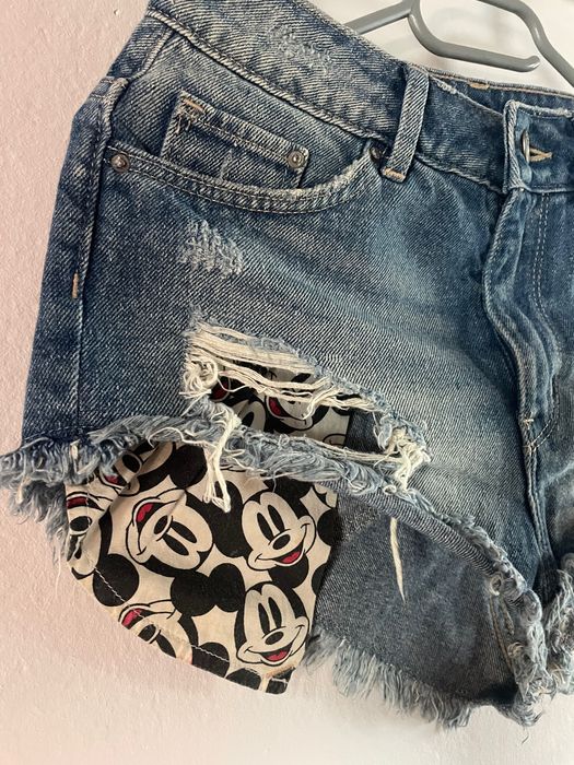 Dżinsowe krótkie spodenki Disney xs