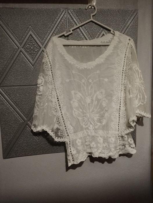 Blusa branca para mulher