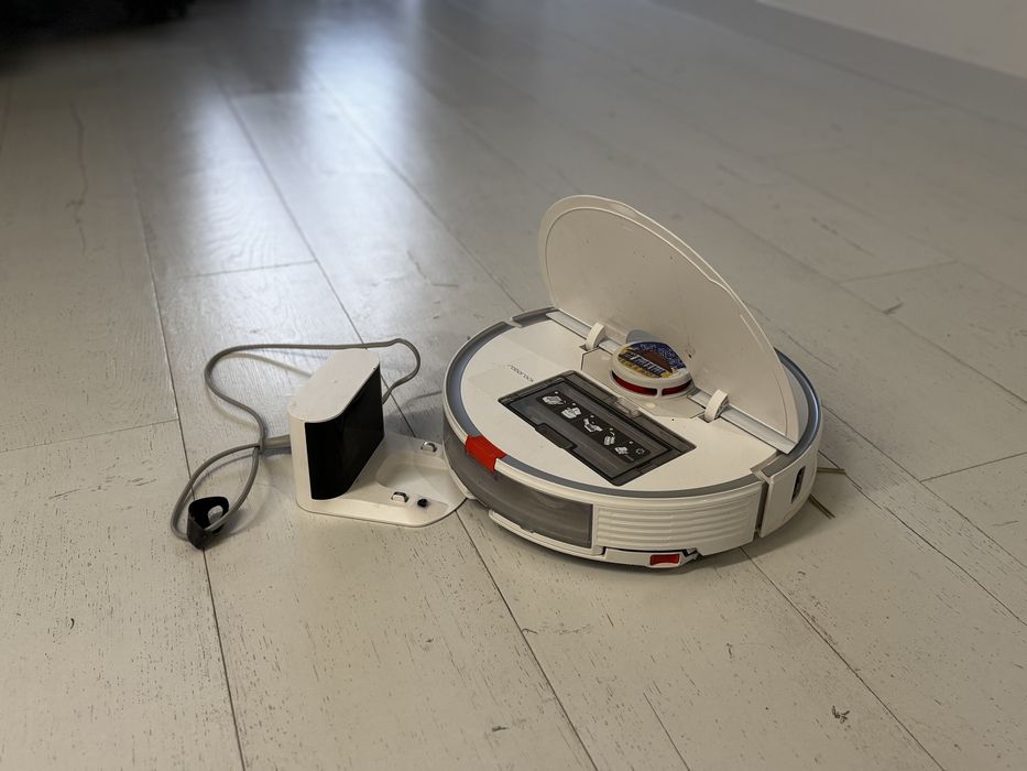 Робот-пилосос Roborock S7 у відмінному стані