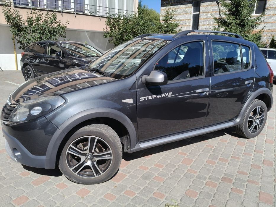 Продам ідеальний Sandero Stepway,1.6 MPI, рідна фарба!