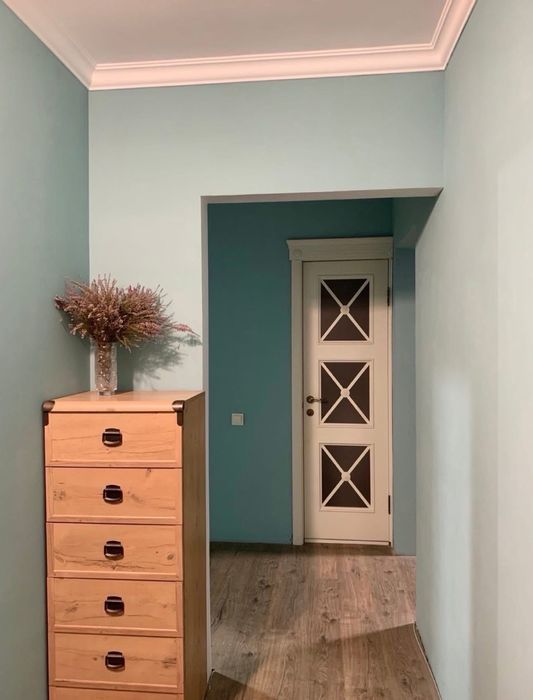 Продам 3 кімнатної квартири Відродження.