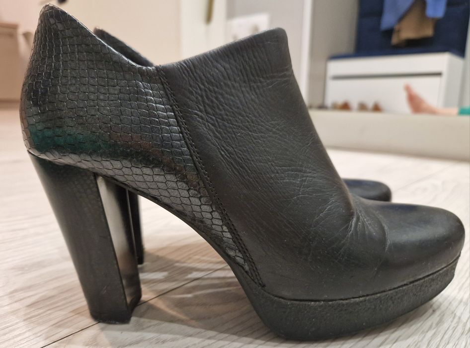Botki skórzane rozm. 38 Maciejka plus miod