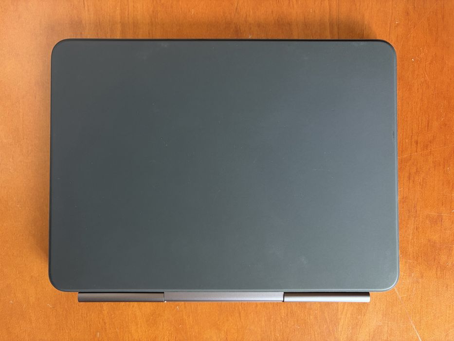 iPad Air M4 11” + Magic Keyboard