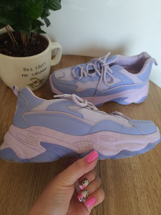 Buty sportowe snacersy na platformie lila Sinsay rozmiar 37
