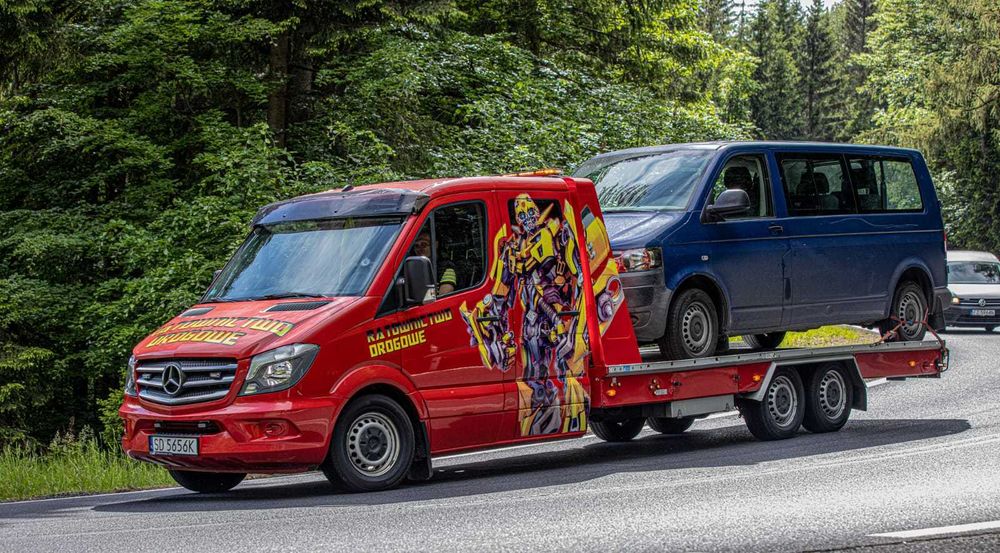 Pomoc drogowa Mercedes Sprinter Algema Laweta V6