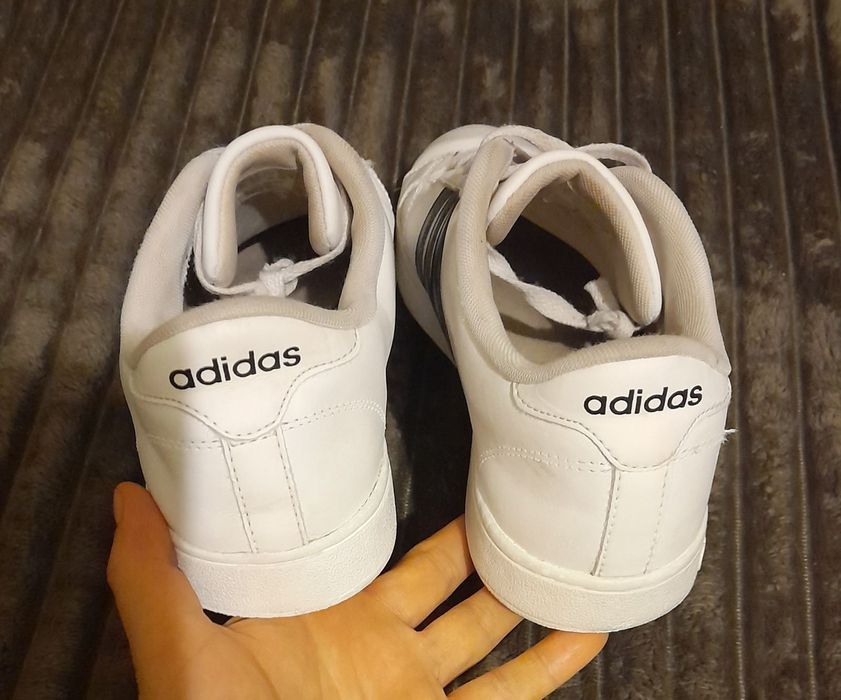 Кросівки Adidas Neo 44р