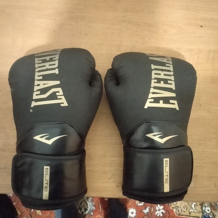 Продам перчатки Everlast ориг