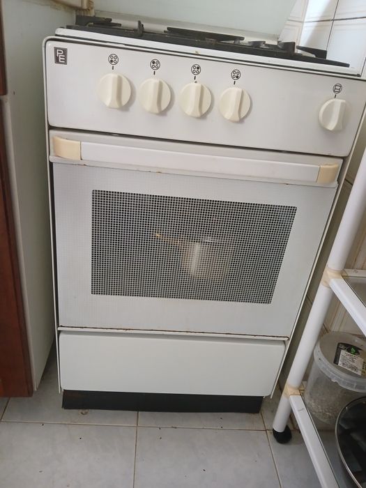 Fogão a gás com forno