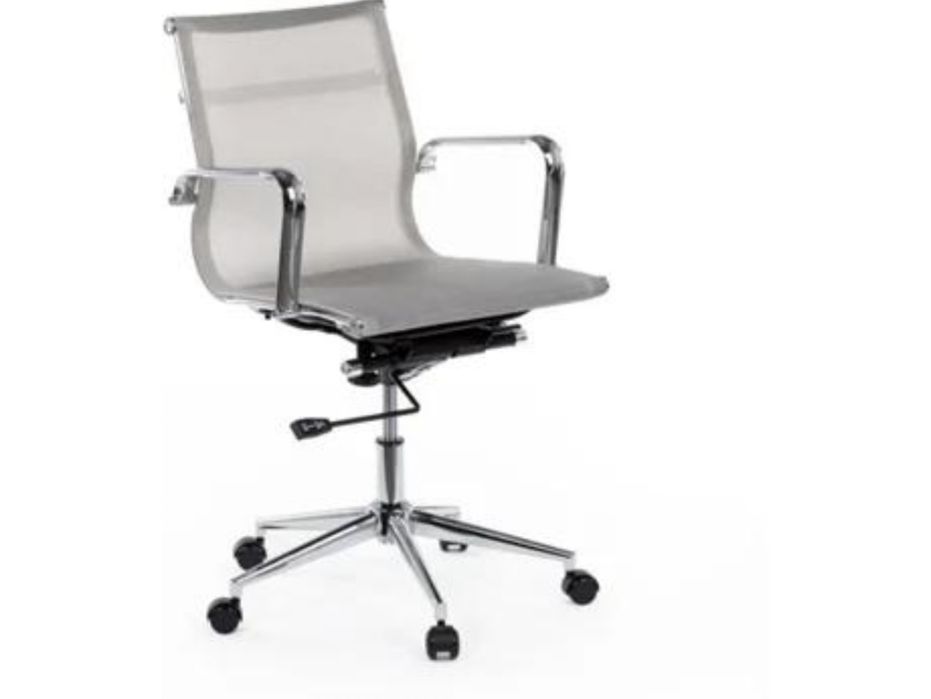 Mesa de escritorio com cadeiras - 8px