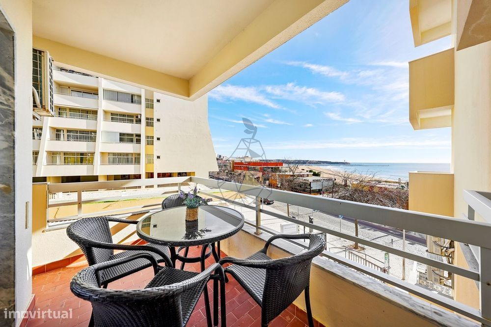 Apartamento  T1 +1 , com Licença de Alojamento Local na Primeira linha — Portimão, Faro