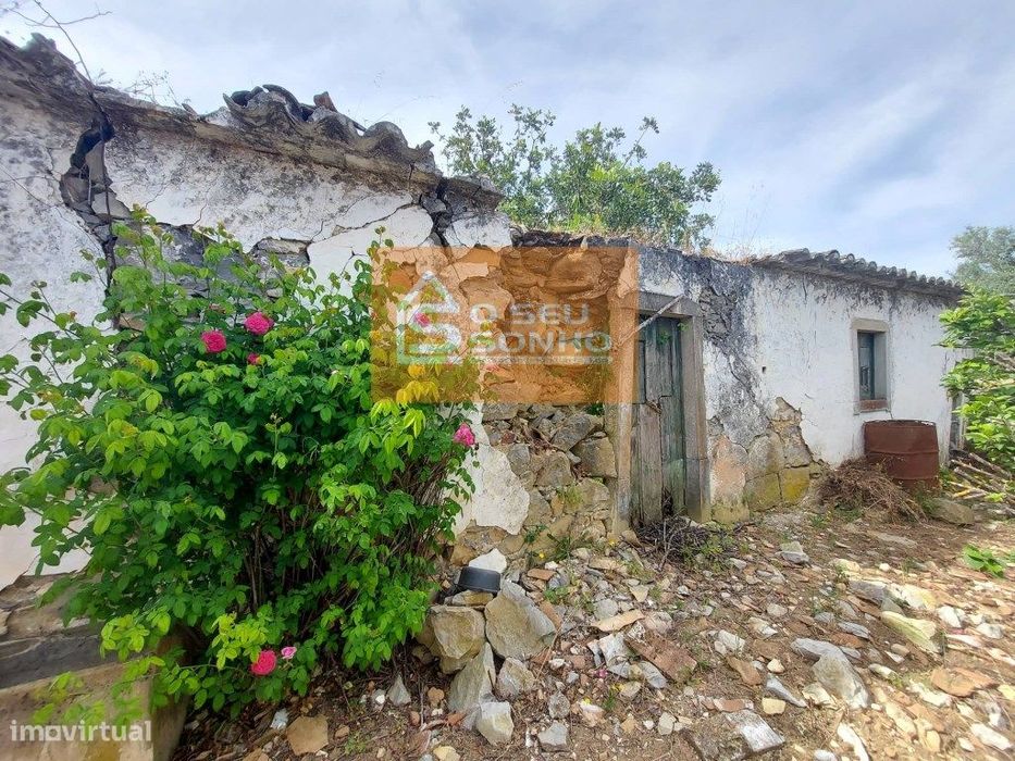 Casa Antiga para recuperar perto de São Brás de Alportel