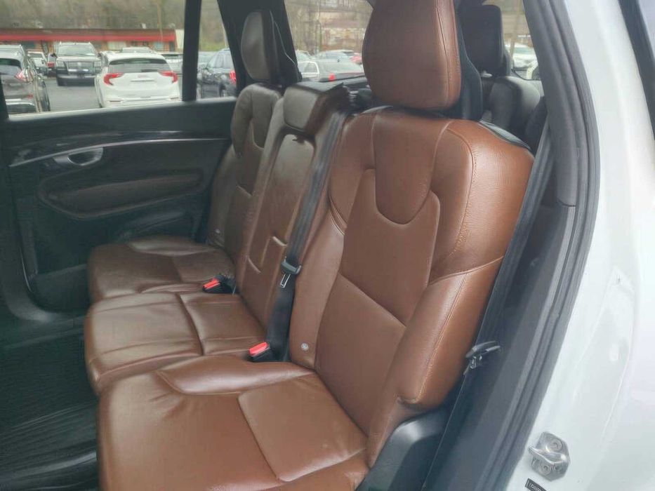 Volvo XC90 T6 Momentum      2019