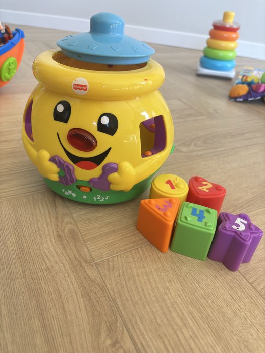 Zestaw zabawek edukacyjnych dla malucha