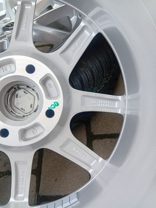 Нові Колеса R15/4/100+ R15/65/185 Semperit
