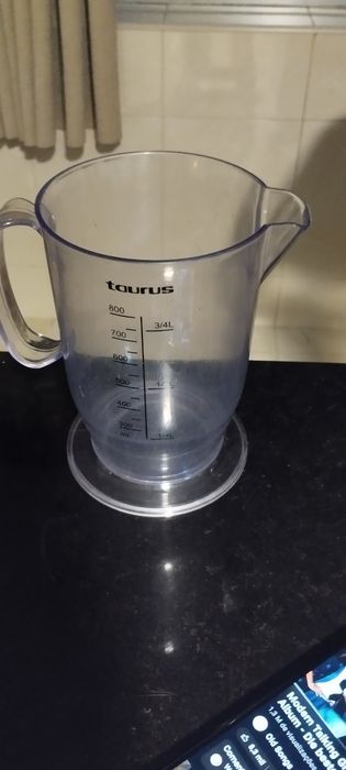 Jarro medidor de cozinha