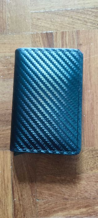 Carteira cartão preta