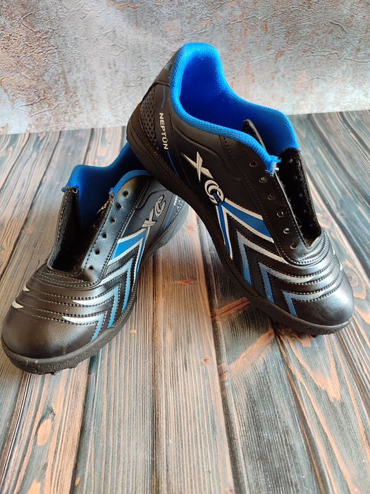 Футбольне взуття.Копи, футзалки.