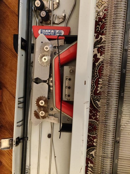 Машина вязальная