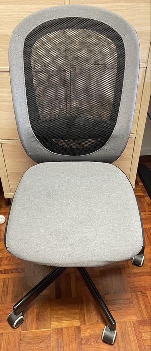 Cadeira de escritorio IKEA