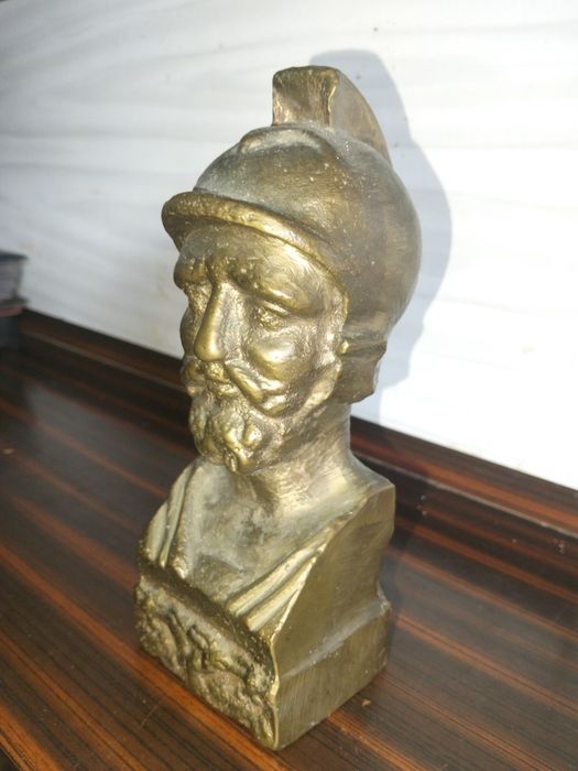 Busto de bronze antigo
