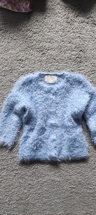 Sweter dla dziewczynki roz 104
