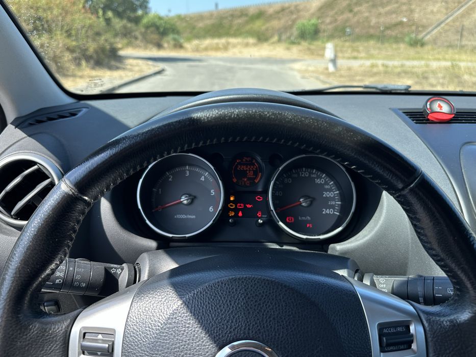 Nissan Qashqai + 2