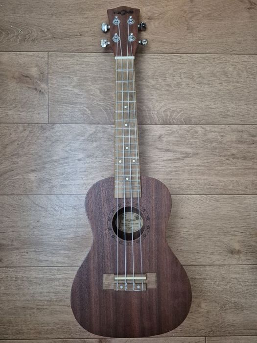 Деревянная Укулеле  FZONE