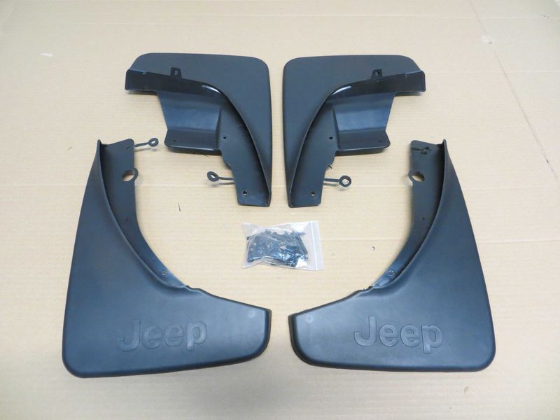 Брызговики к-кт 2011-21 Jeep Grand Cherokee 82212019AE + 82212020AE
