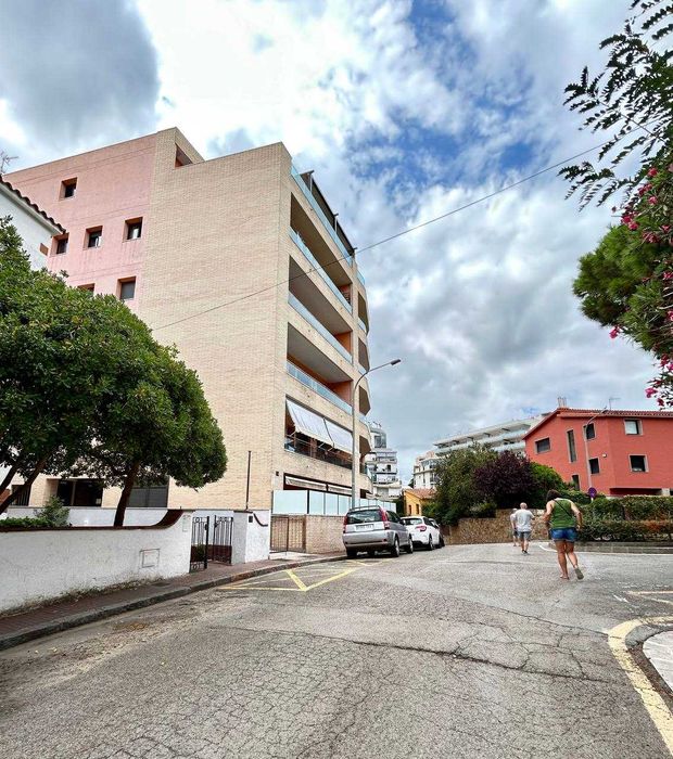 Продам квартиру в м. Льорет де Мар, Іспанія